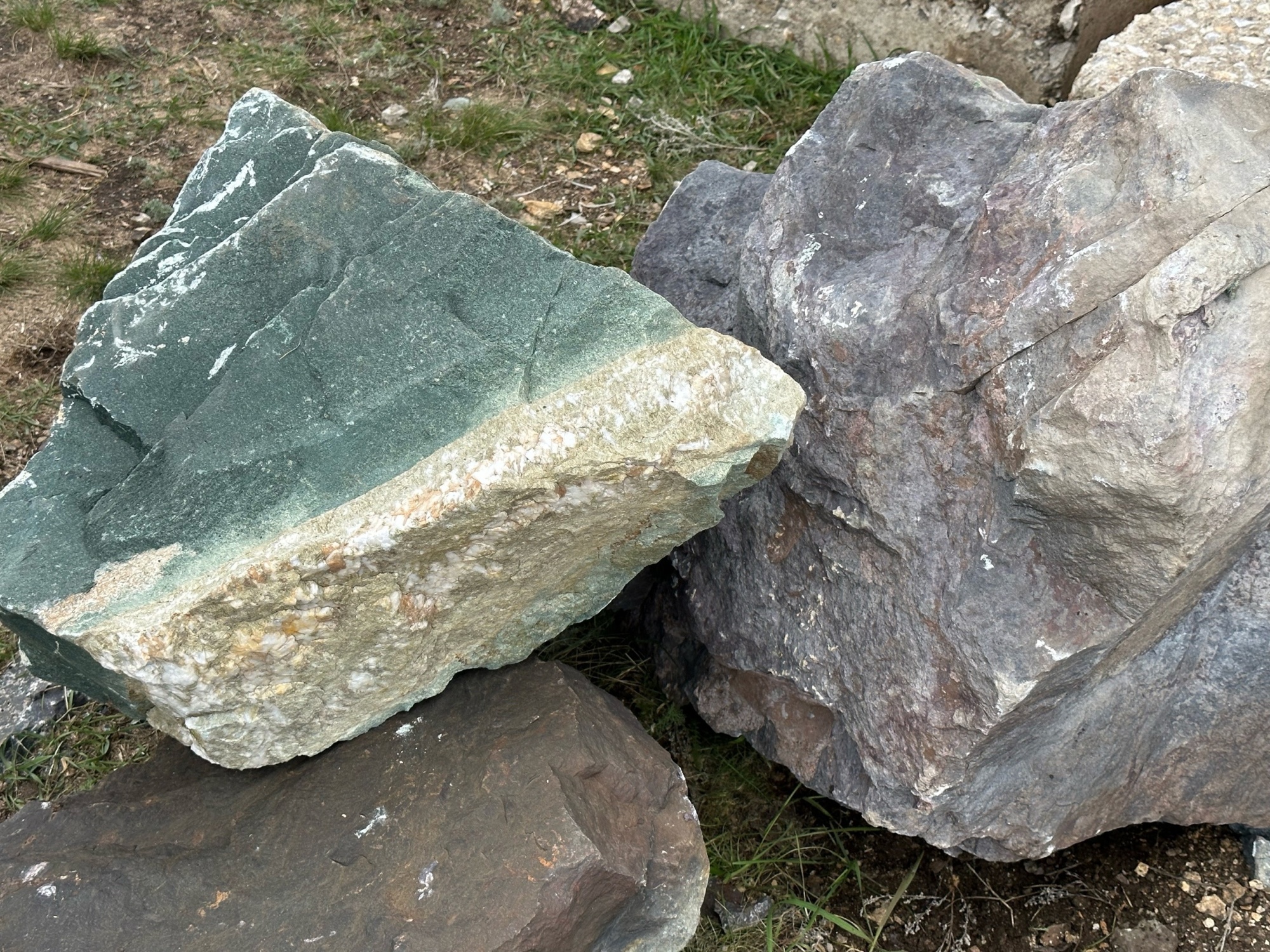 Камни для ландшафтного дизайна зелёные 10-60 килограмм купить в Нижнем Тагиле