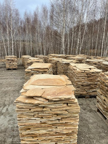 Плитняк златолит жёлтый для фасада 1,5-3 см купить в Нижнем Тагиле