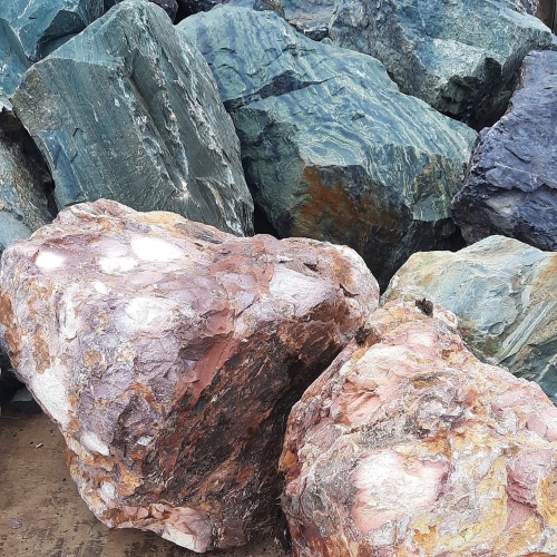 Ландшафтные глыбы красно-фиолетовые 200-1000 килограмм купить в Нижнем Тагиле