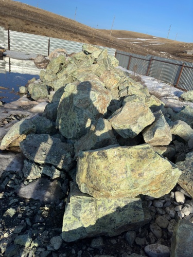 Камни для ландшафтного дизайна зелёные 10-60 килограмм купить в Нижнем Тагиле
