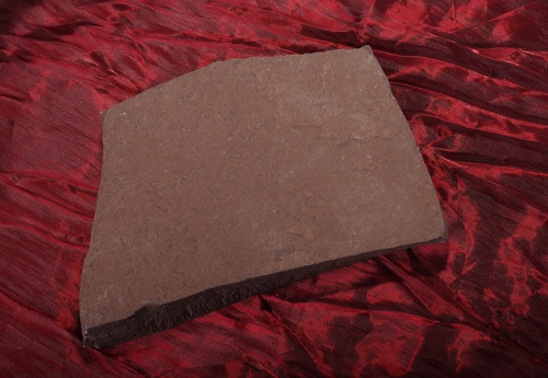 Плитняк лемезит бордовый для цоколя 1,5-2 см купить в Нижнем Тагиле