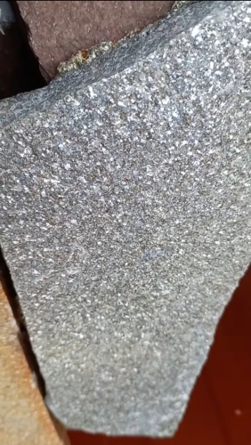 Плитняк златолит серебристый для цоколя, отмостки купить в Нижнем Тагиле