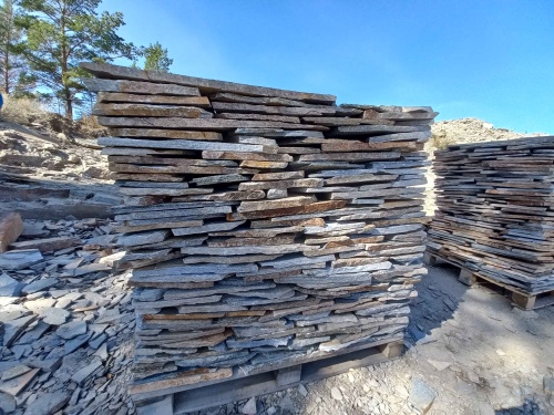 Плитняк златолит серебристый для фасада купить в Нижнем Тагиле